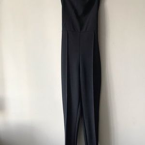 Halter neck cross back jumpsuit